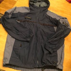 Columbia light weight jacket very good cond SZ M